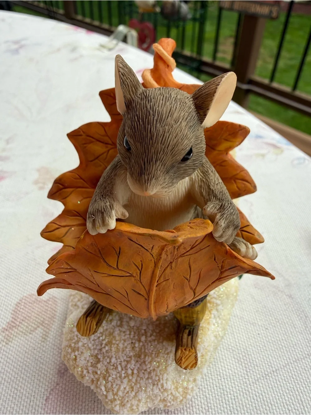 Autumn Leaf Mouse Figurine Toy - Orange Decorative Small Pet Accent